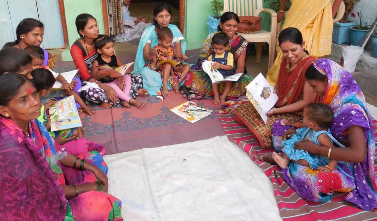 Nachiket mothers reading with their children