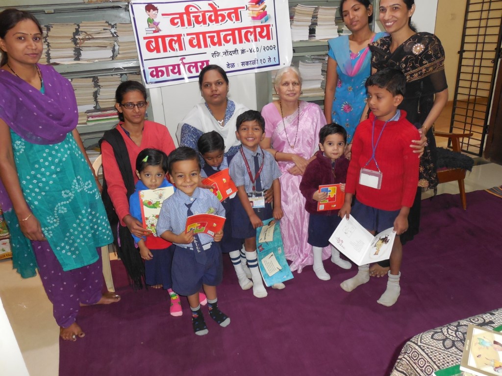 Staff and readers at Nachiket's Ambika Nagar Anagha branch